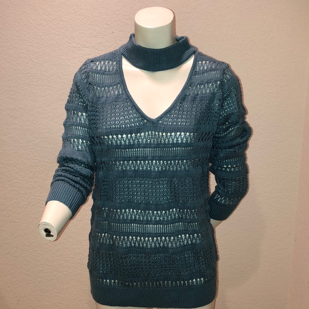 New York and Company Key Hole Sweater